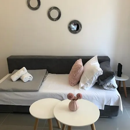 Nuovo 1 Corfu (city)